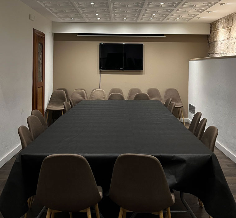 Per què l’Hotel Peninsular és ideal per a viatges de negocis i trobades amb encant?